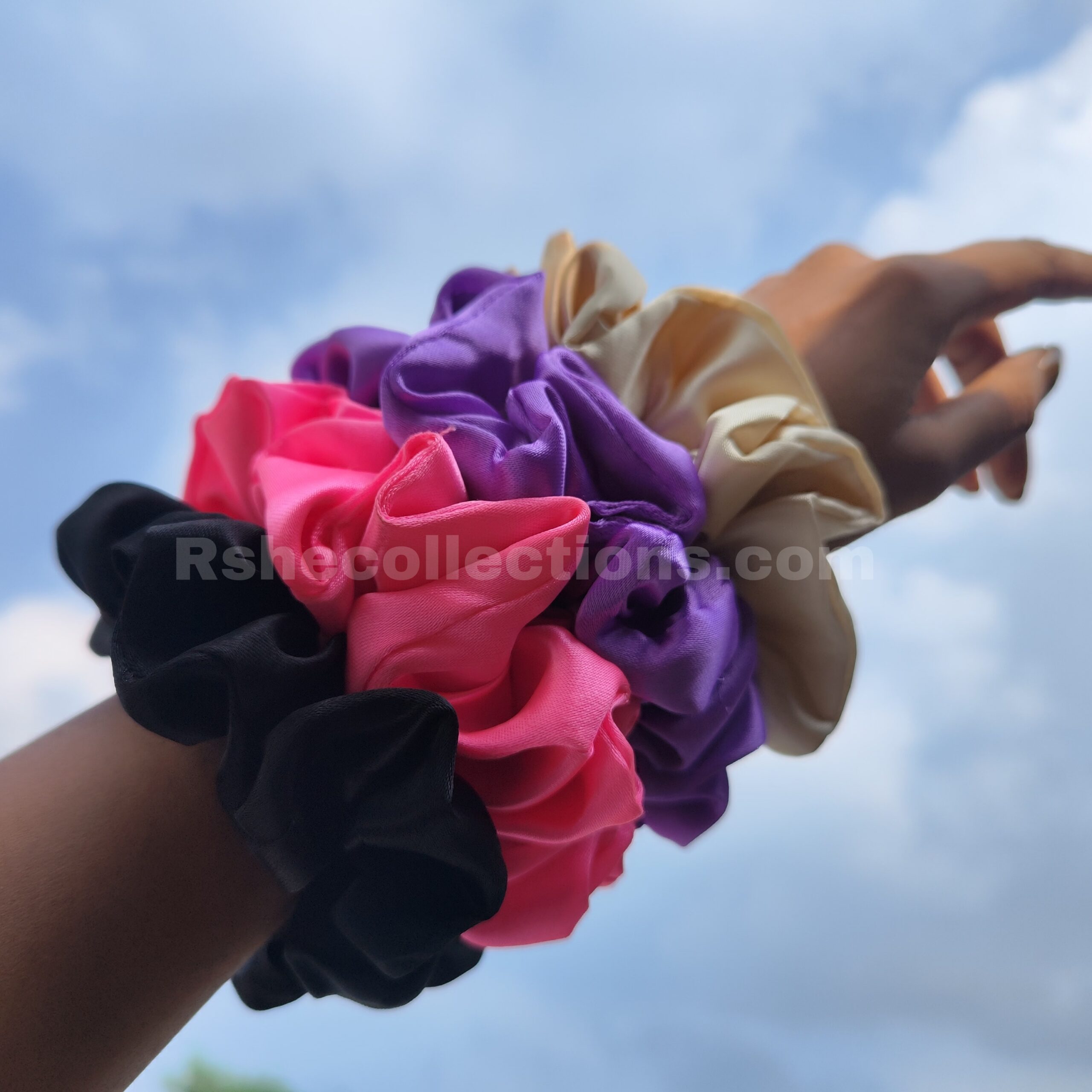 Picsart_24-08-06_22-59-32-751